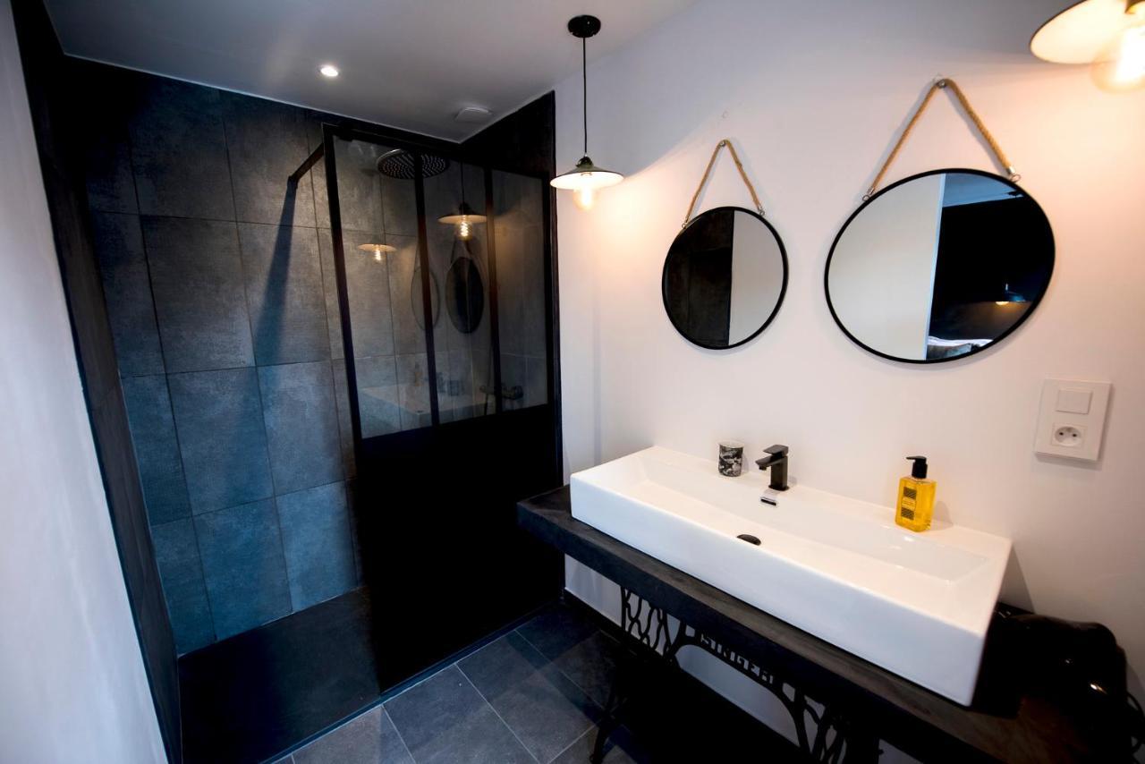 La Petite Valise Hotell Ploudalmézeau Exteriör bild