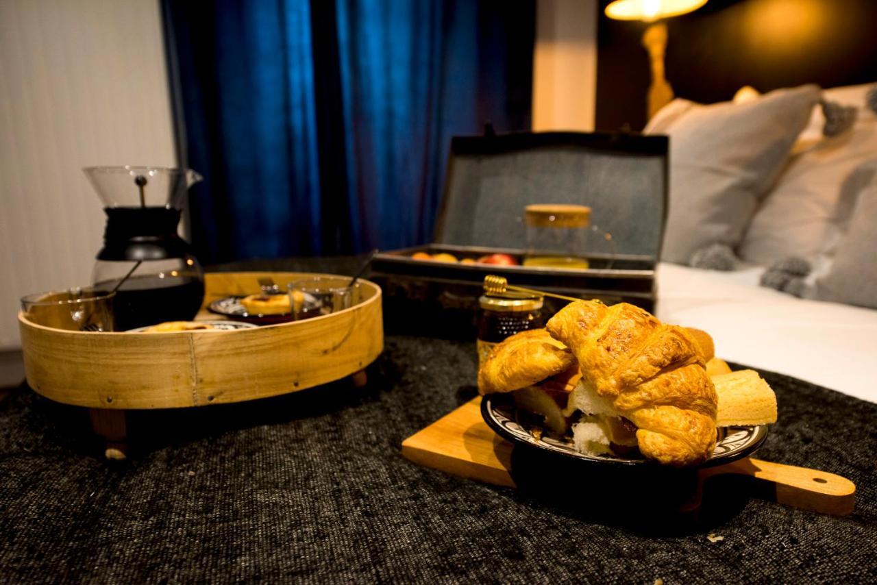La Petite Valise Hotell Ploudalmézeau Exteriör bild