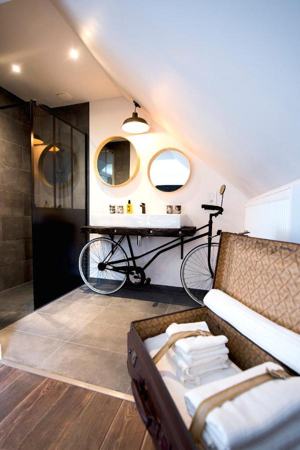 La Petite Valise Hotell Ploudalmézeau Exteriör bild