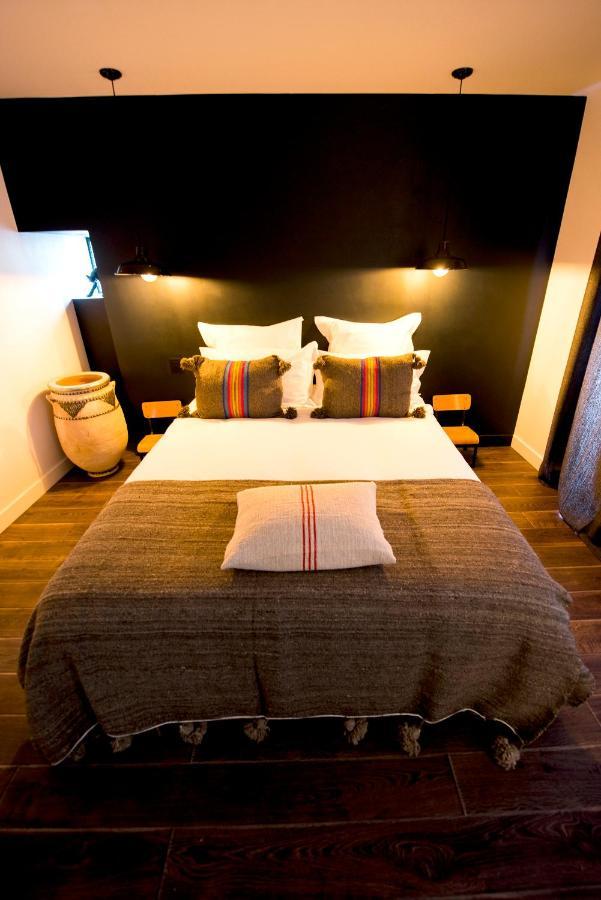 La Petite Valise Hotell Ploudalmézeau Exteriör bild