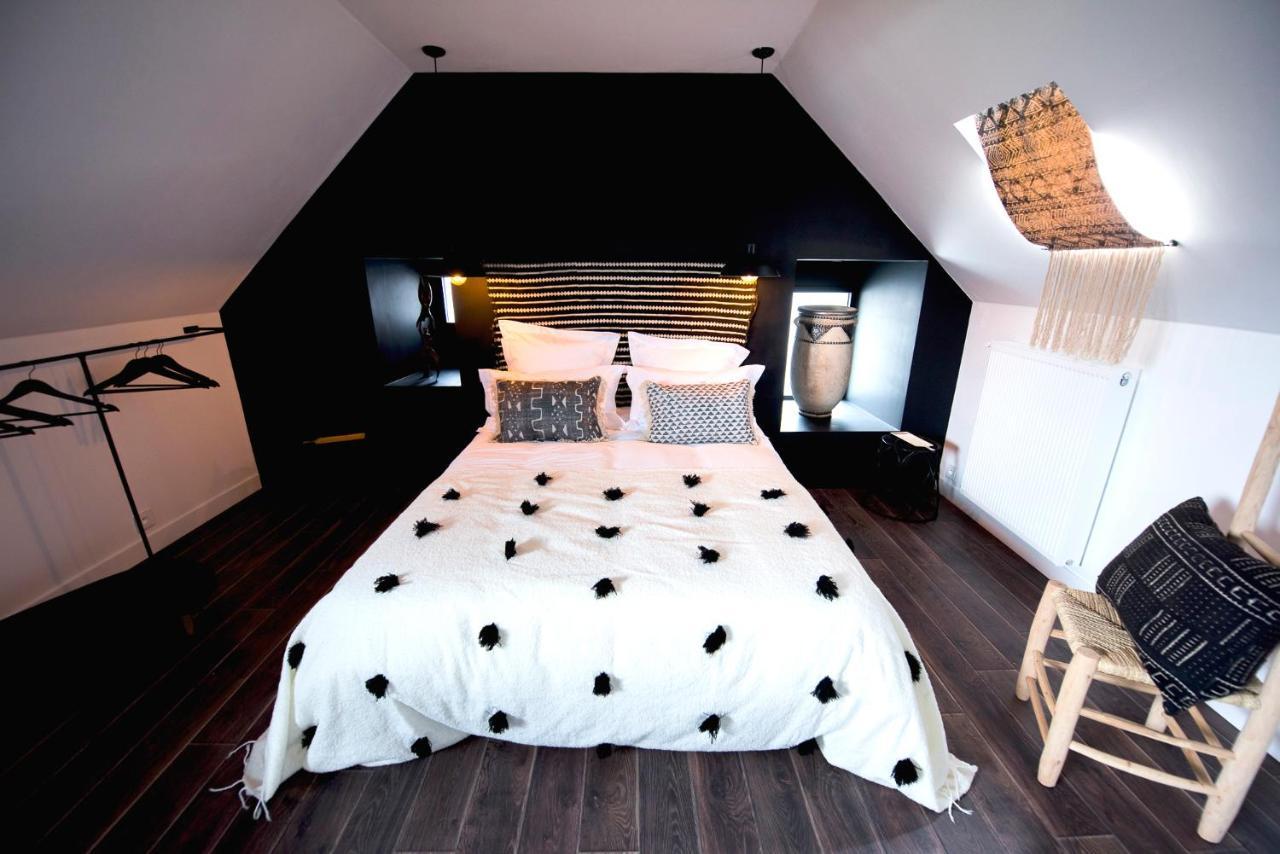 La Petite Valise Hotell Ploudalmézeau Exteriör bild